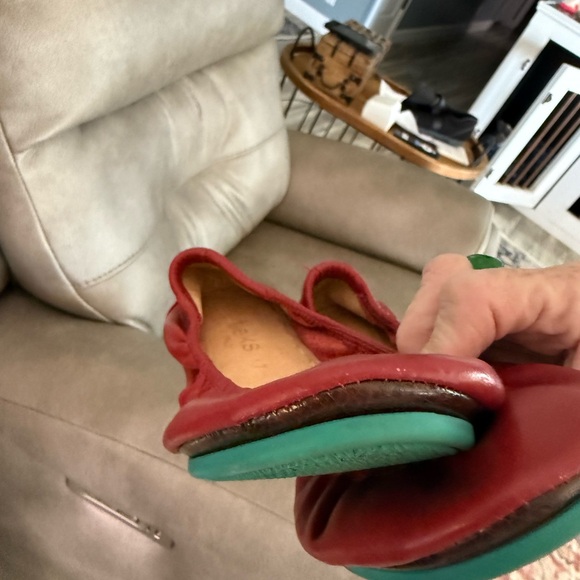 Red tiles - Picture 4 of 5